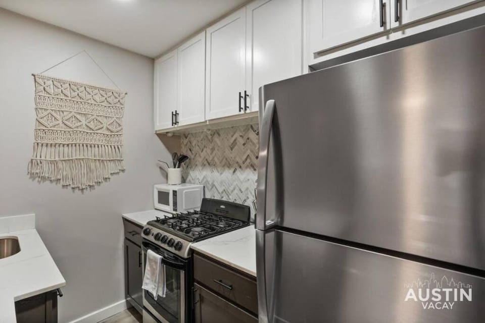 Indulge in Downtown Austin Apt Near Zilker Park Apartment in Austin