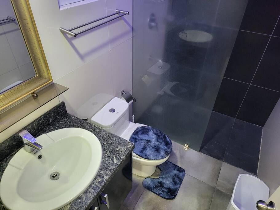Sheryll Escapes - Kandi Tower 3 premium loft 1BR on 8th floor with 2CR & 2 balconies Apartment in Angeles