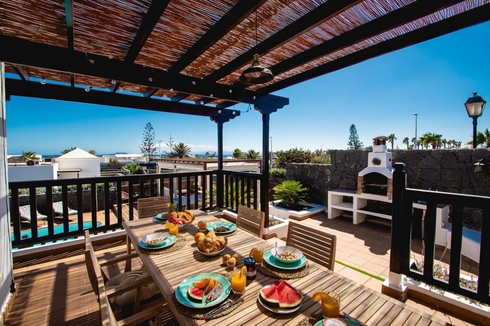 Patio, Day, View (from property/room), Balcony/Terrace, Balcony/Terrace, Seating area, Dining area