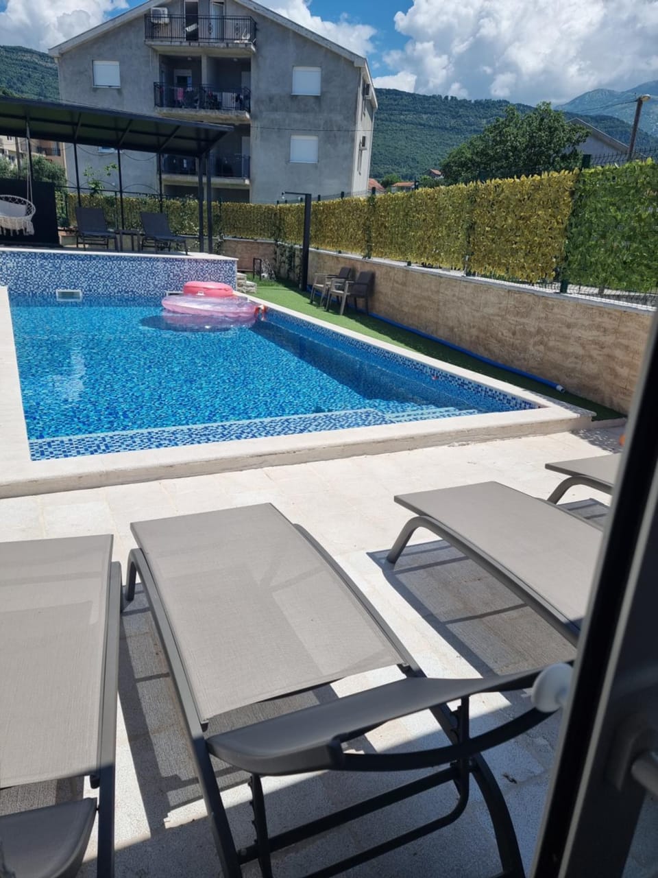 Villa with Pool & Garden apartment 1 Ognjen Apartment in Kotor Municipality