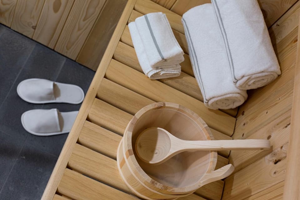 Sauna, towels