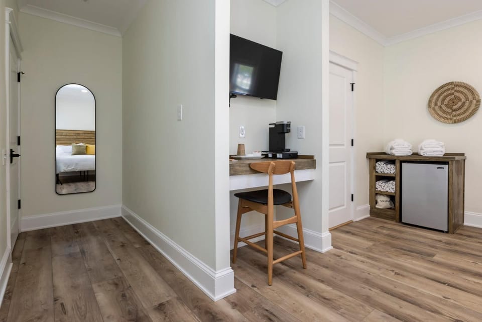 Newcastle 106 Inn at Old Beach Bed and Breakfast in Virginia Beach