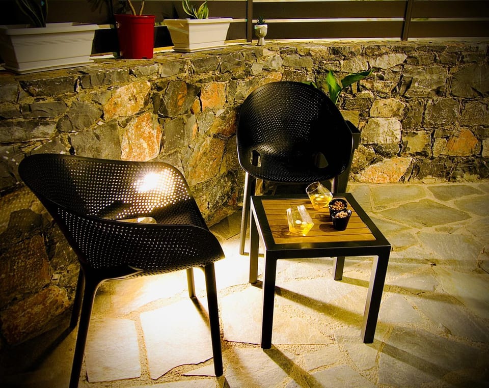 Patio, Night, Balcony/Terrace, Seating area, Drinks