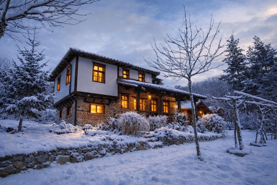 Traditional Cottage - Vila Samovila House in North Macedonia