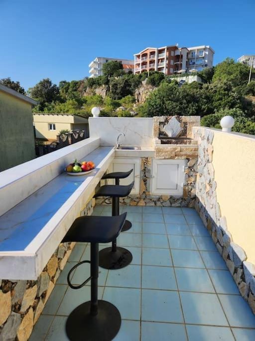 Day, BBQ facilities, Balcony/Terrace