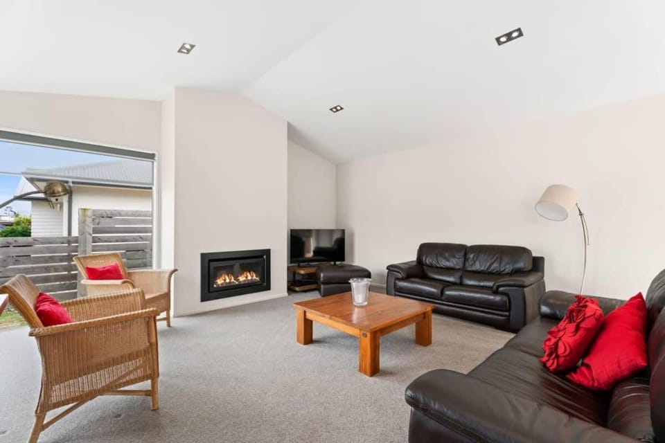 Sunny Dreams House in Wanaka