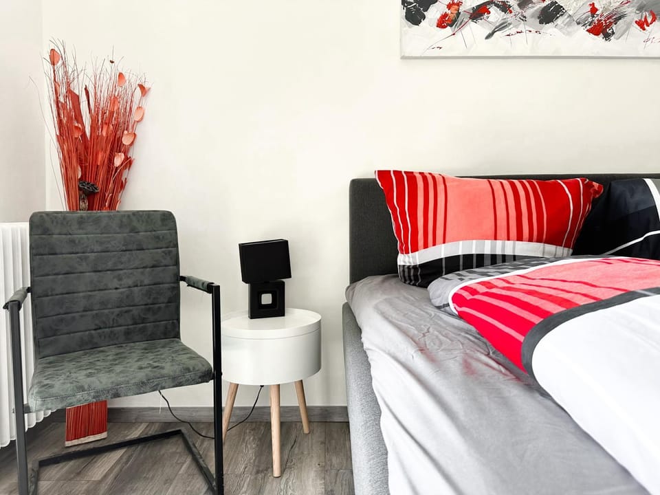 Bed, Photo of the whole room, Bedroom