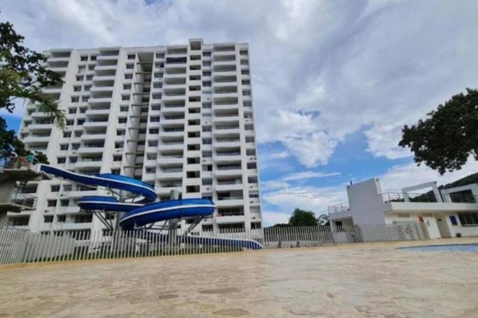 Aqua park, Swimming pool