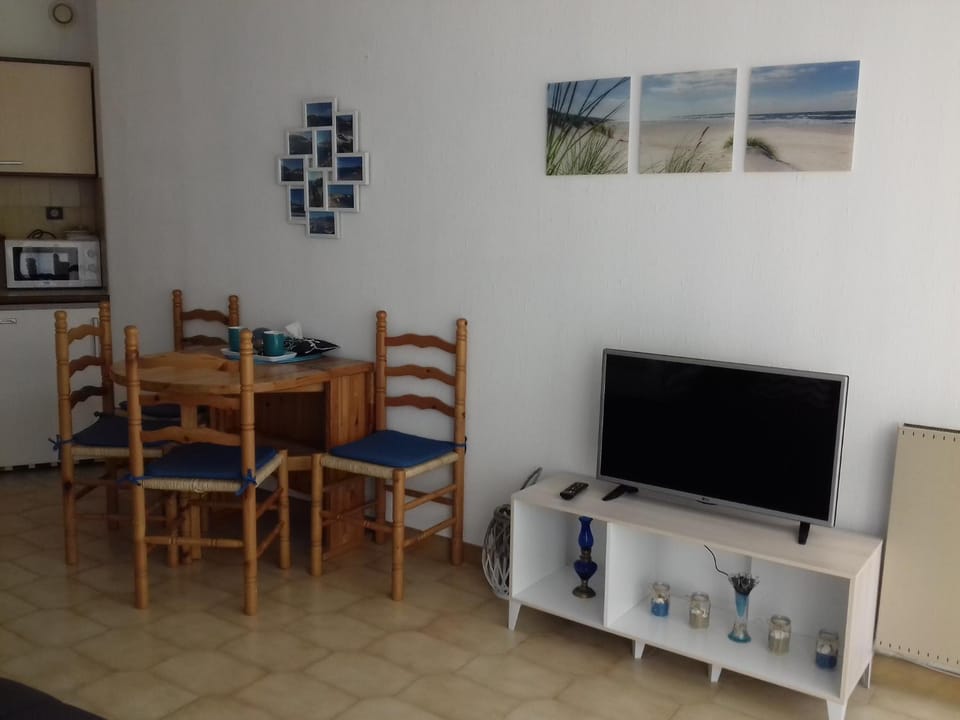 Beau studio Clim vue mer Canet Sud Apartment in Canet-en-Roussillon