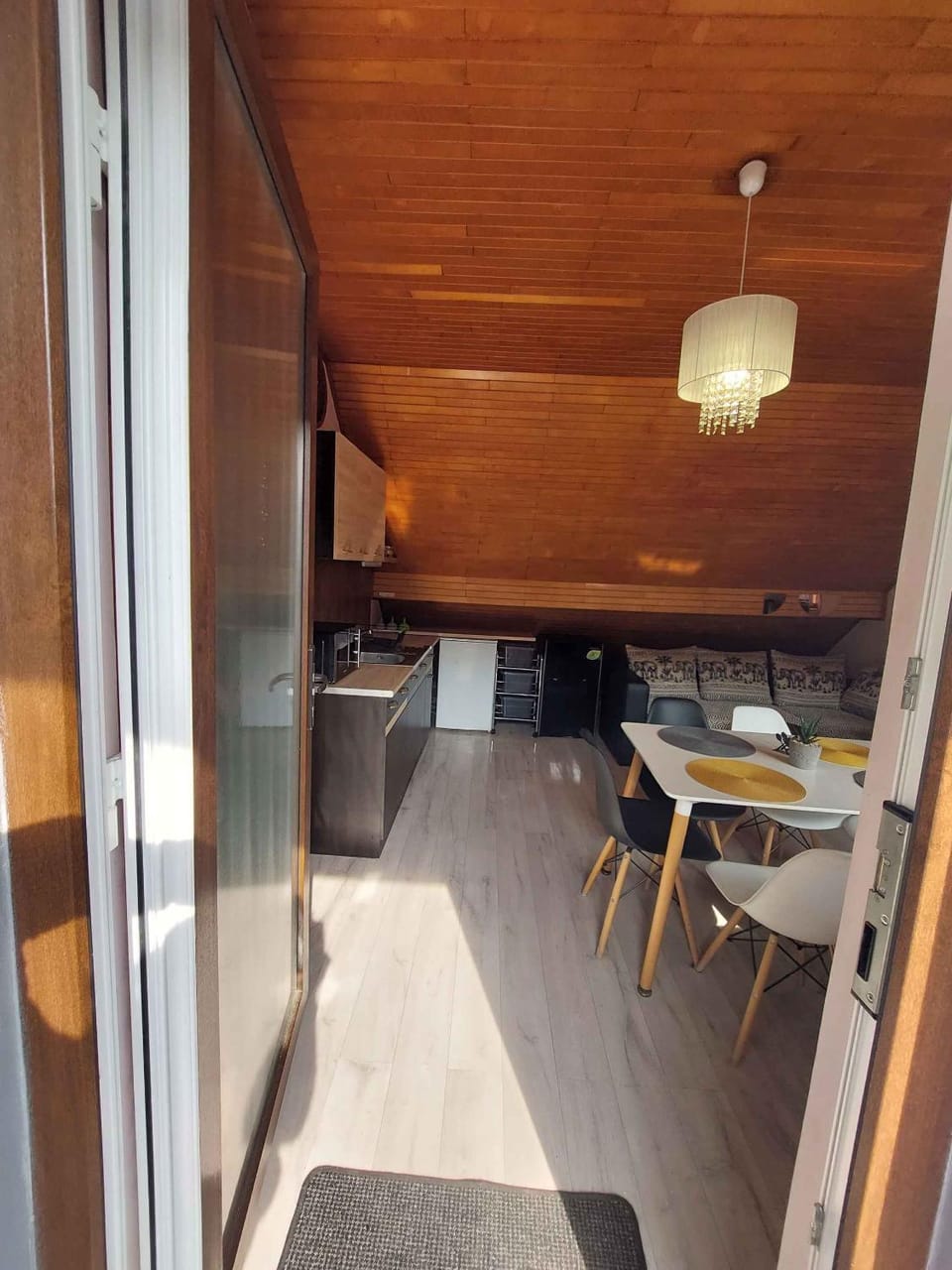 Living room, Seating area, Dining area