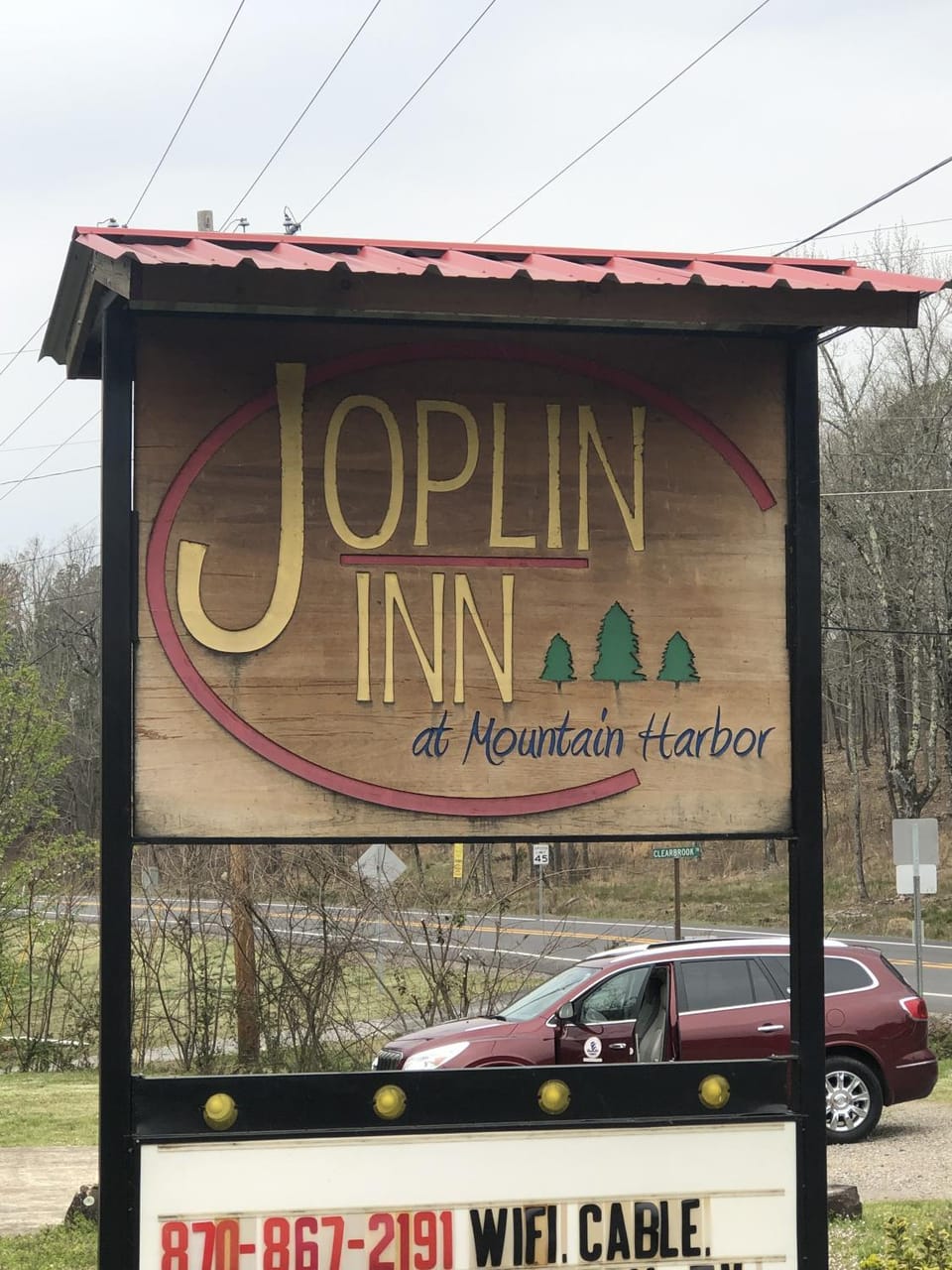 JIS12 - Budget friendly queen studio with full kitchen, two queen beds and sleeper sofa Hotel in Lake Ouachita