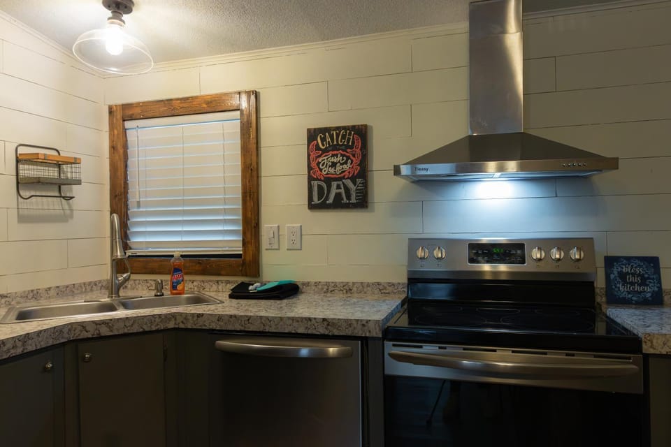 Kitchen or kitchenette, stove