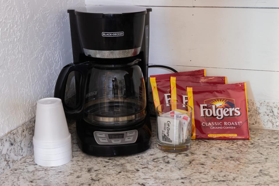 Coffee/tea facilities, Kitchen or kitchenette