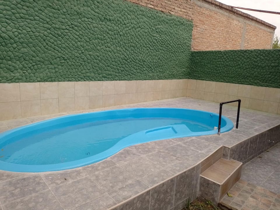 Swimming pool, Swimming pool