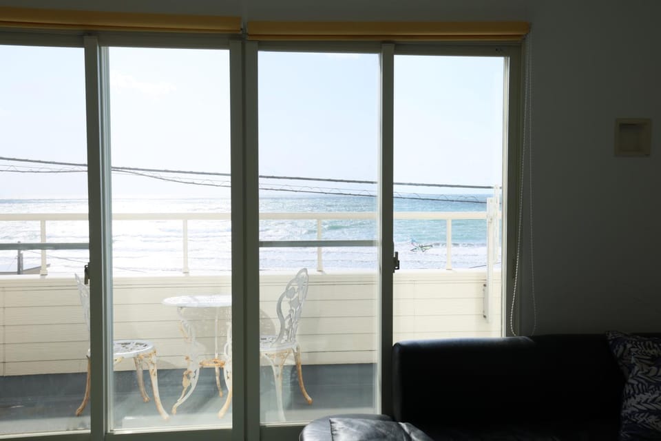 Natural landscape, View (from property/room), Balcony/Terrace, Living room, Seating area, Sea view