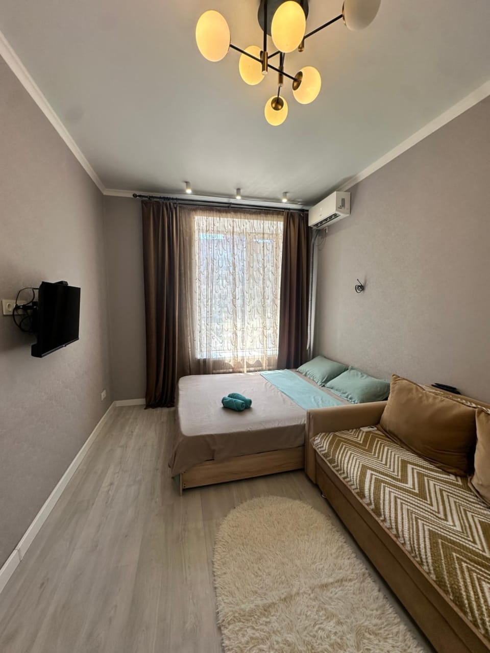 Уютная квартира в центре левого берега Apartment in Kazakhstan
