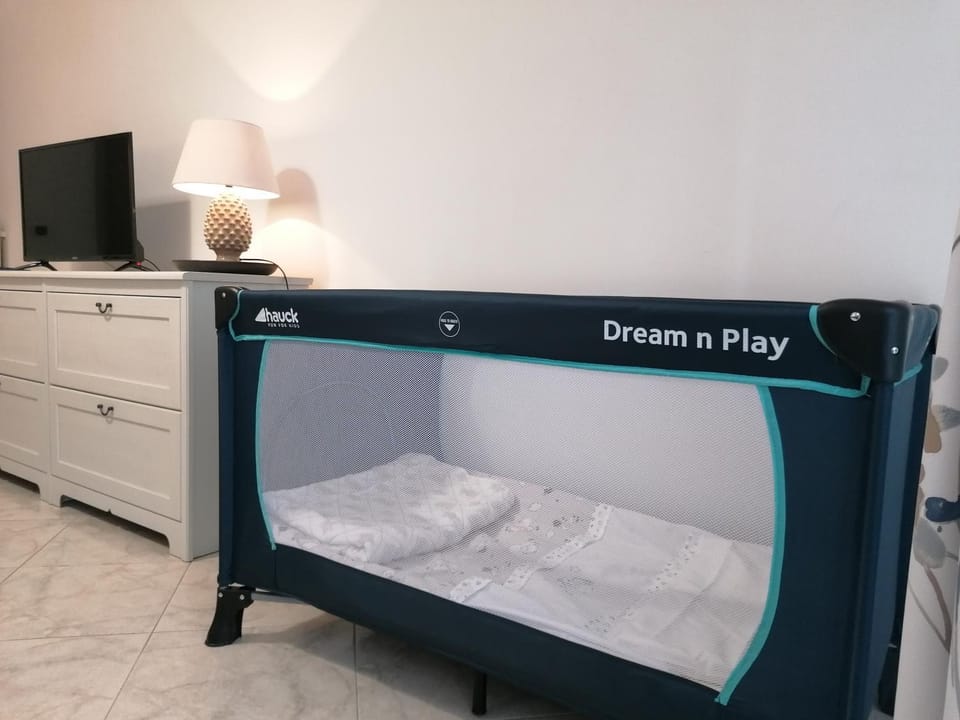 cot