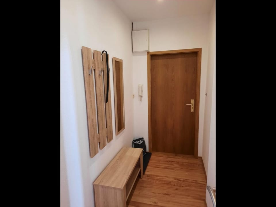 NEU! Geschmackvolle FeWo Lengenfeld Apartment in Saxony