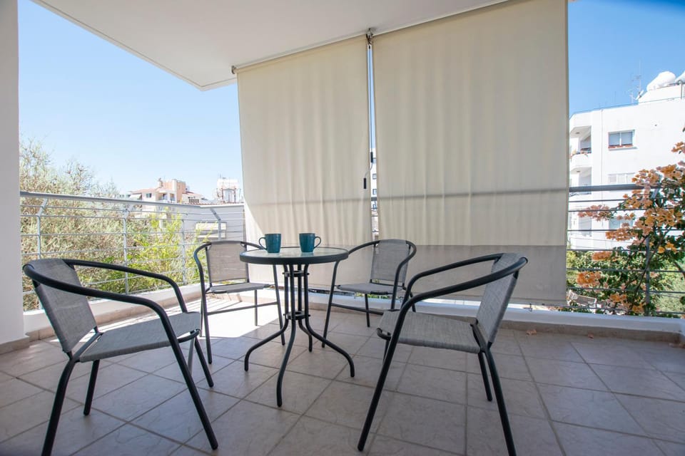 View (from property/room), Balcony/Terrace, Seating area