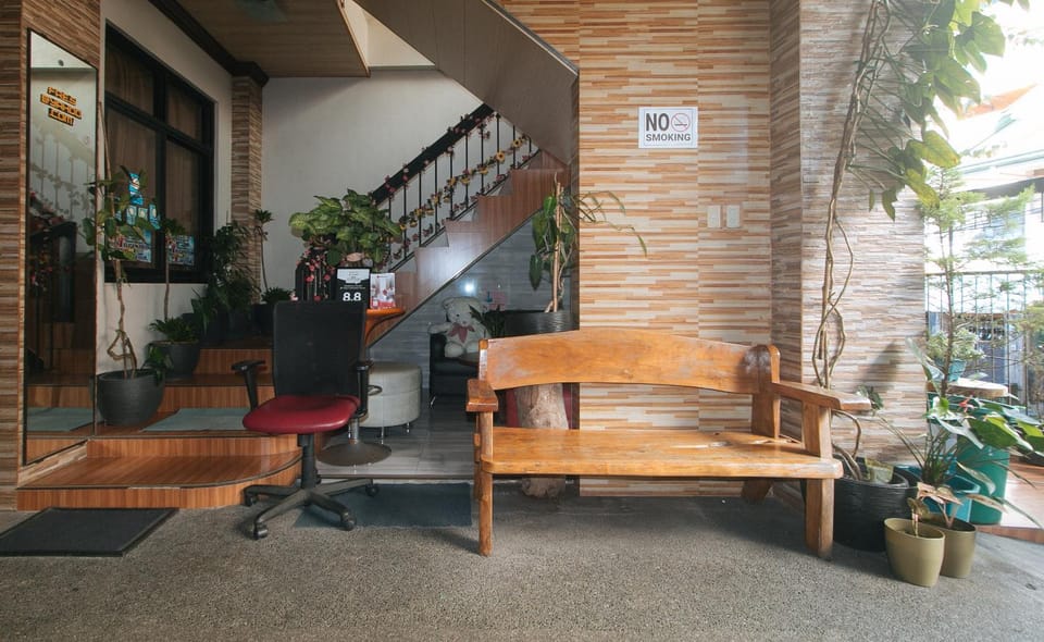 Lobby or reception, Seating area