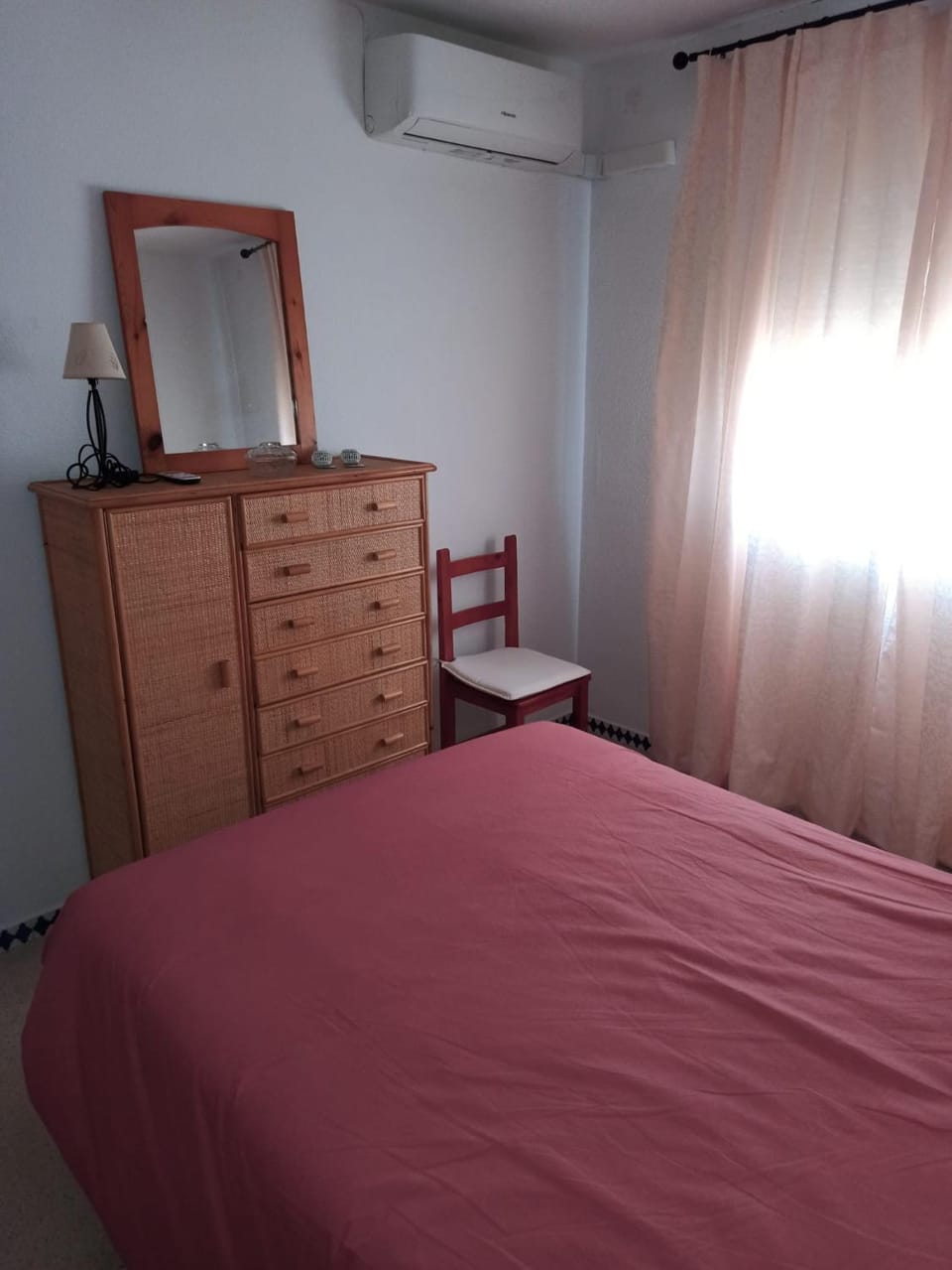 Bed, Bedroom, air conditioner