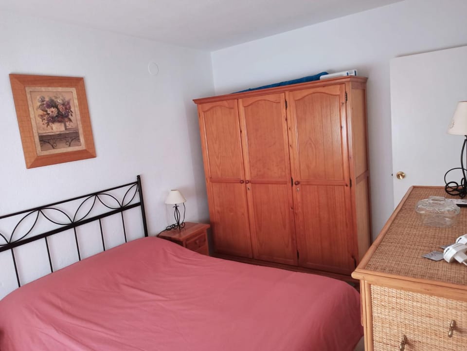 Bed, Bedroom, wardrobe