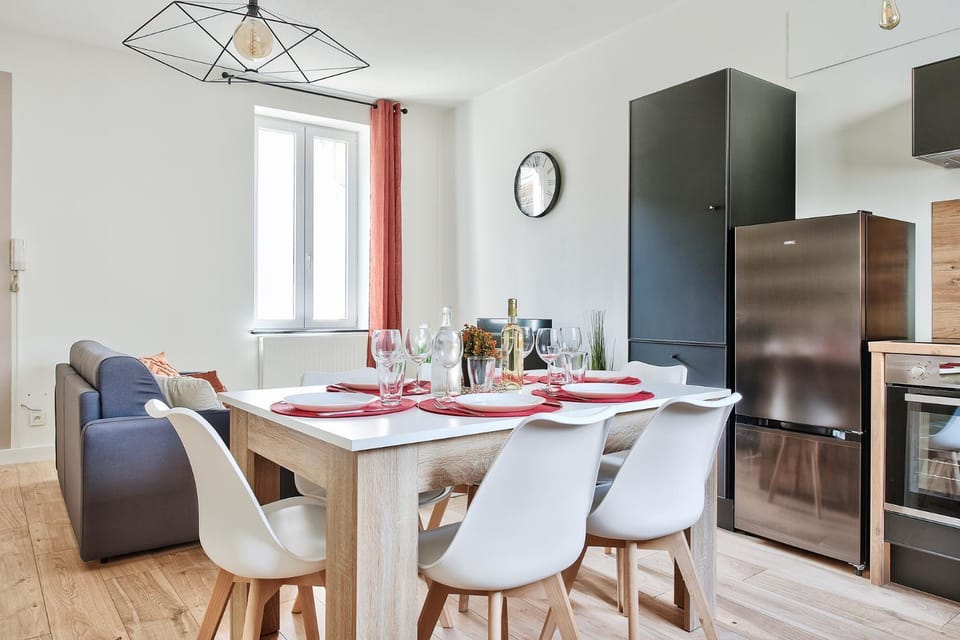 Living room, Dining area