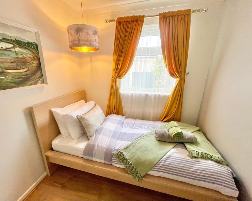 The Barefoot Bungalow in Picturesque Prestatyn House in Prestatyn