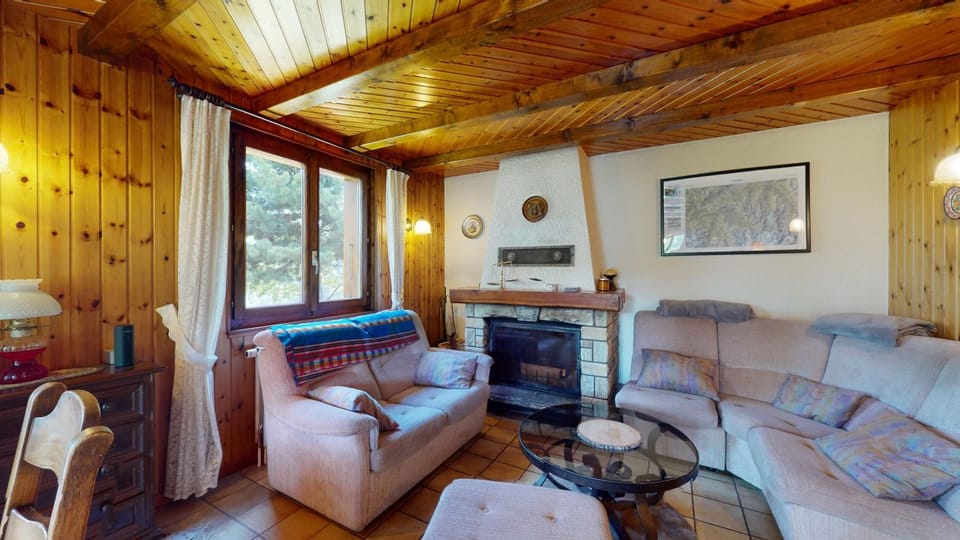 Living room, flat iron