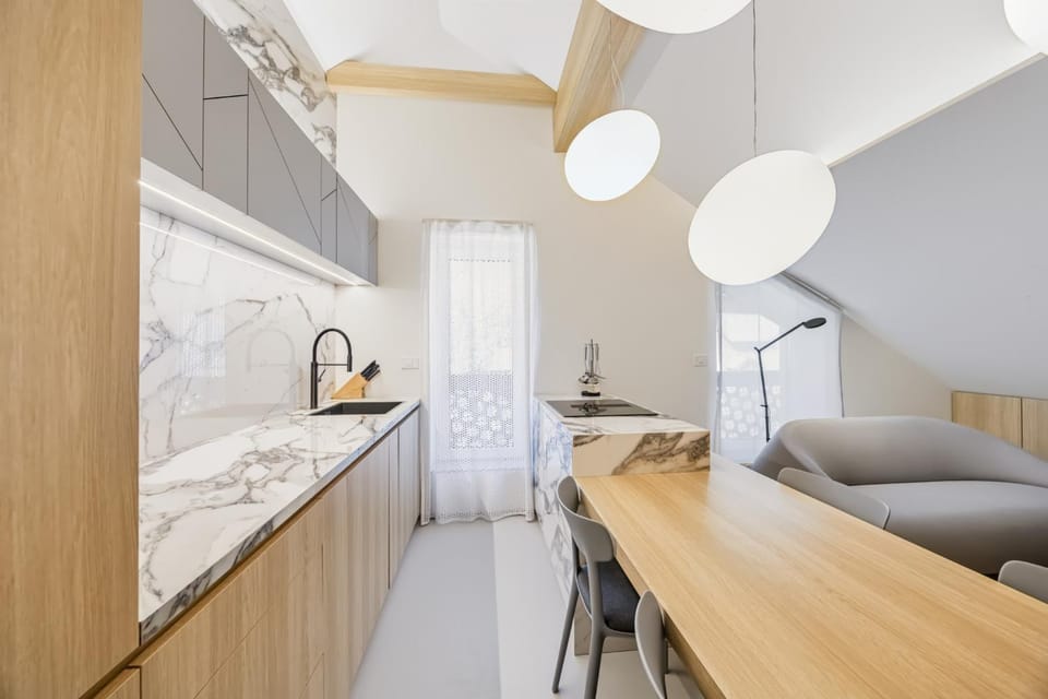 Kitchen or kitchenette, Photo of the whole room, Seating area, Dining area