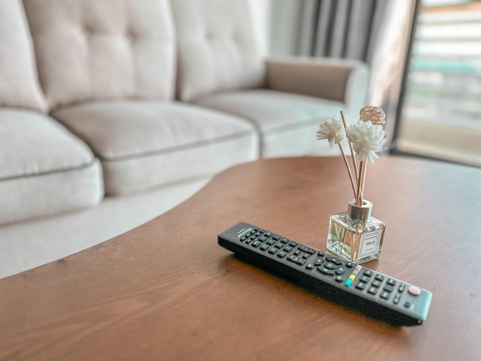 Starryhomes x Vogue I Green Haven I FREE Netflix I WI-FI Apartment in Johor