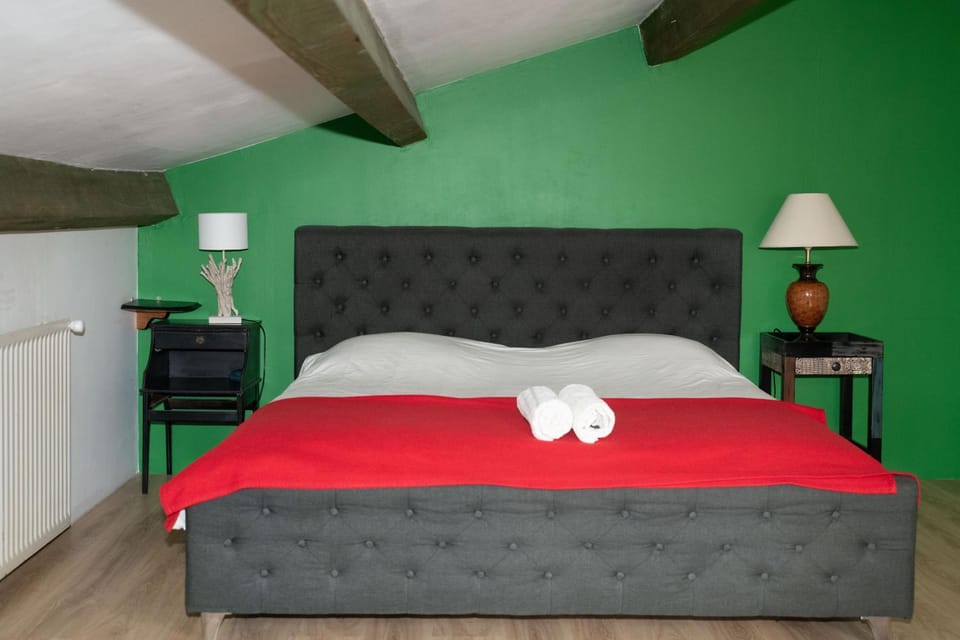 Bed, Bedroom