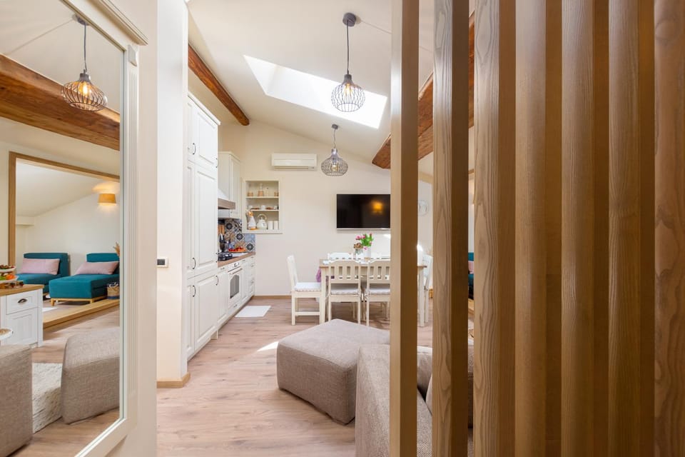 Communal lounge/ TV room, TV and multimedia, Kitchen or kitchenette, Living room, Dining area