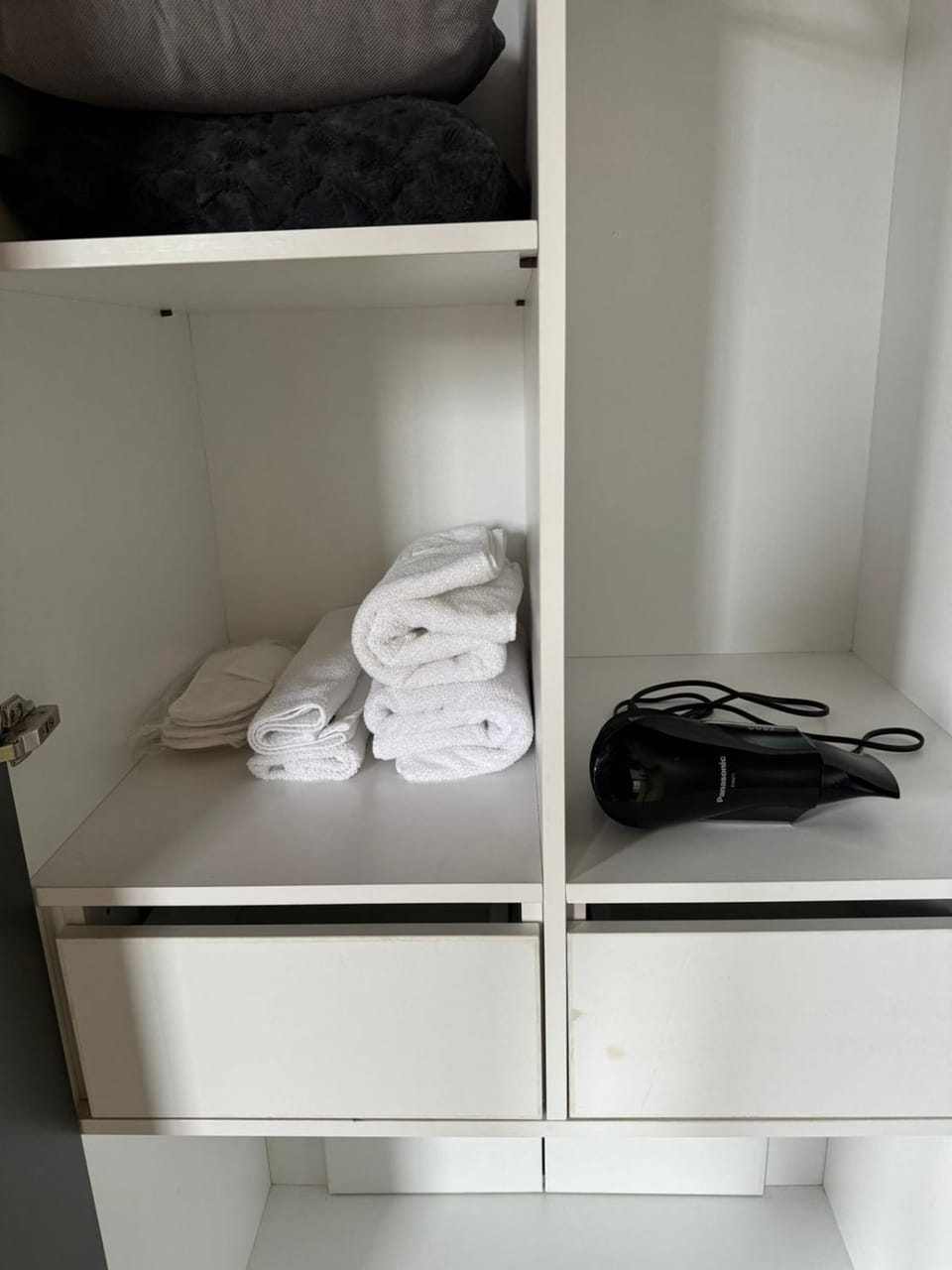 furniture, towels, wardrobe