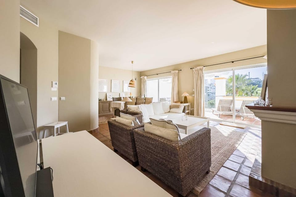 92-Apartment With Fantastic Views, Miraflores, Mijas Apartment in Costa del Sol