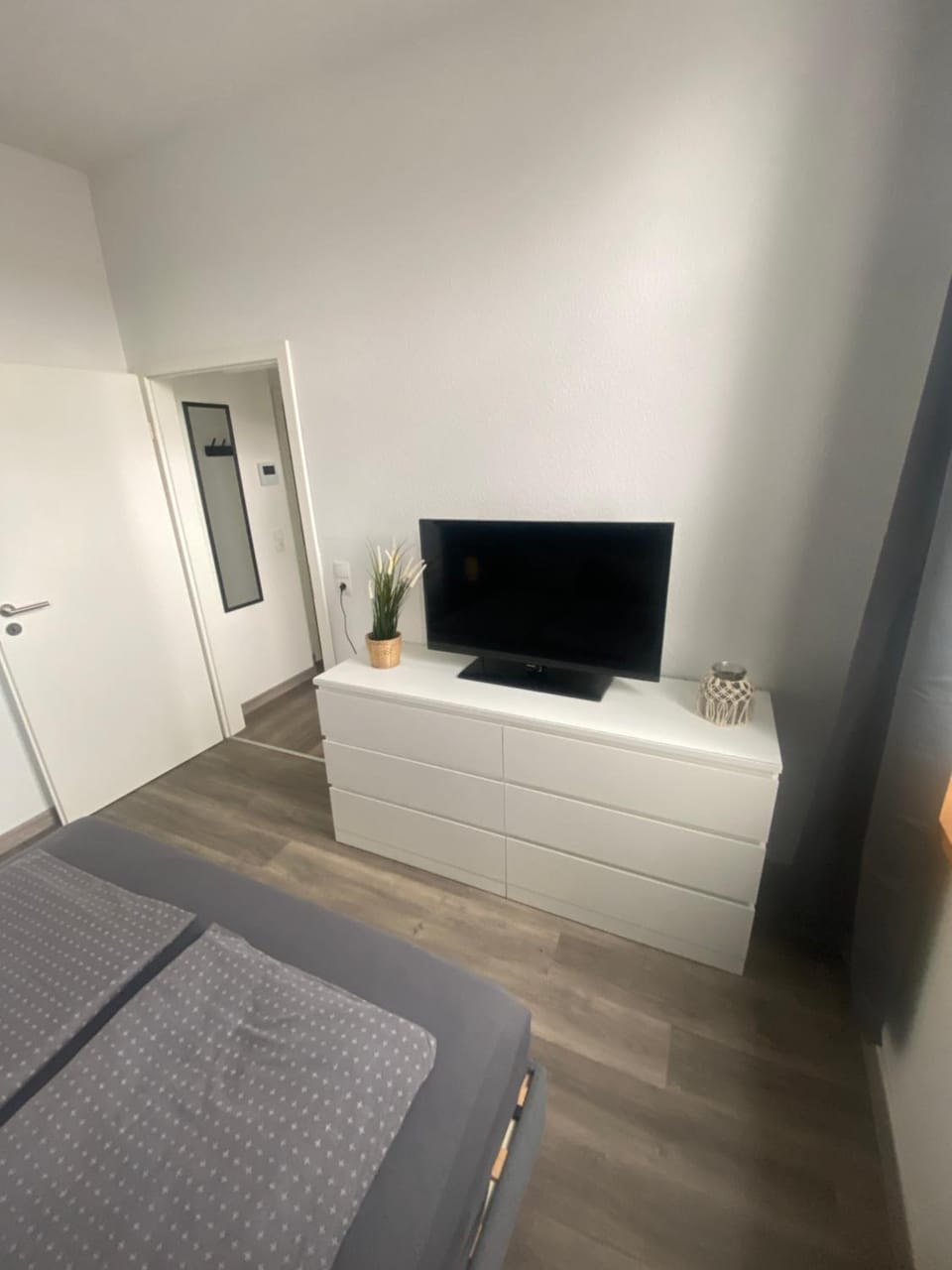 TV and multimedia, Photo of the whole room, Evening entertainment, Bedroom