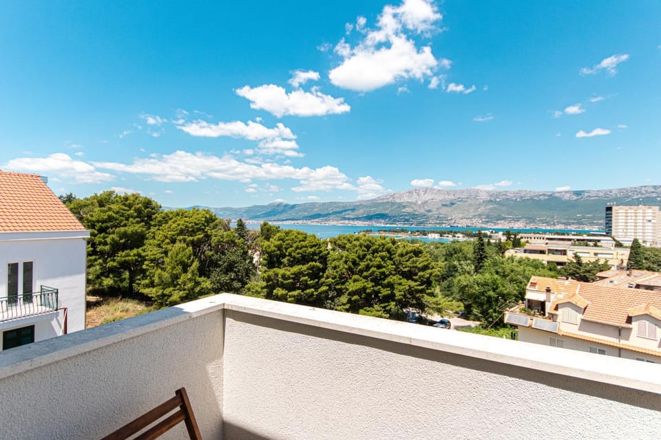 View (from property/room), Balcony/Terrace, Sea view