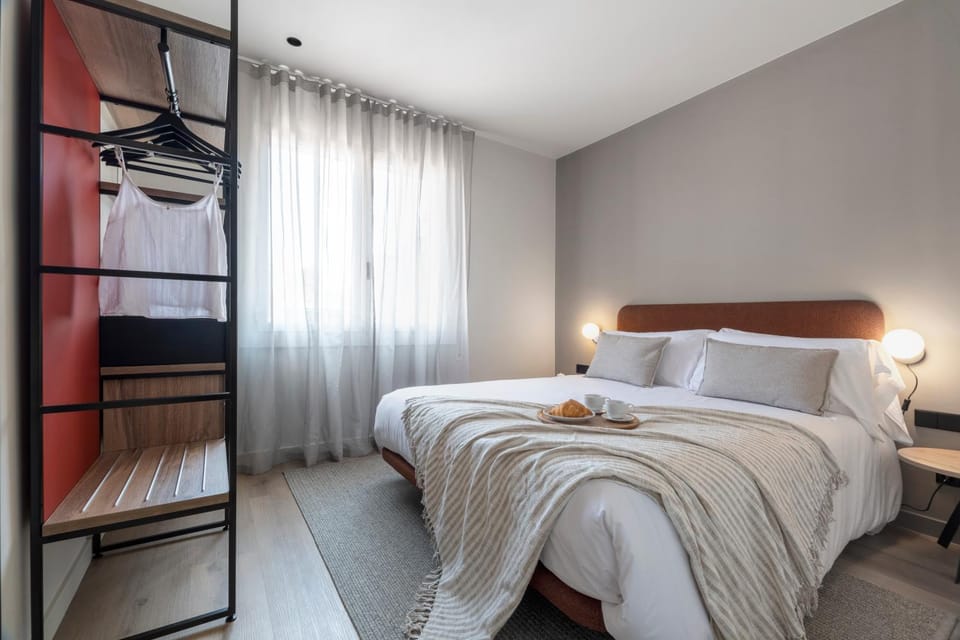 Bedroom, wardrobe