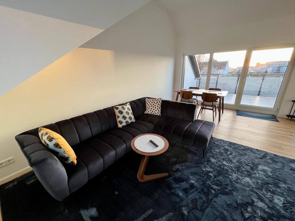 Living room, Seating area, Dining area