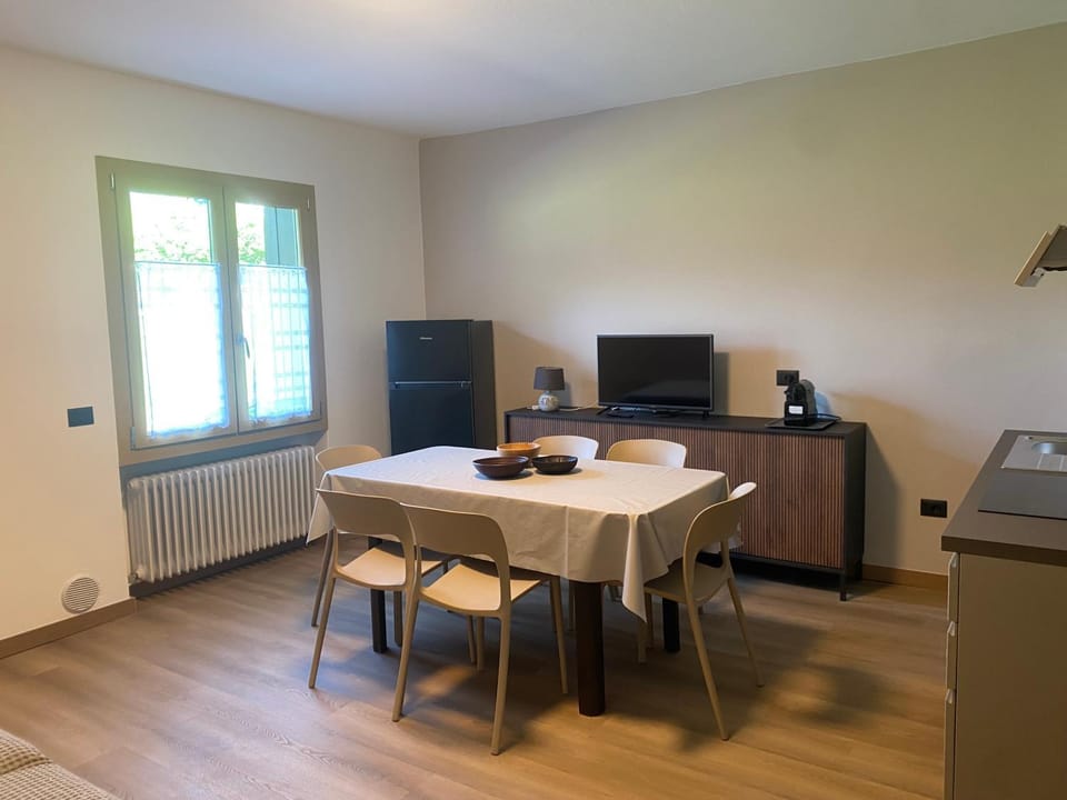 Living room, Dining area, kitchen