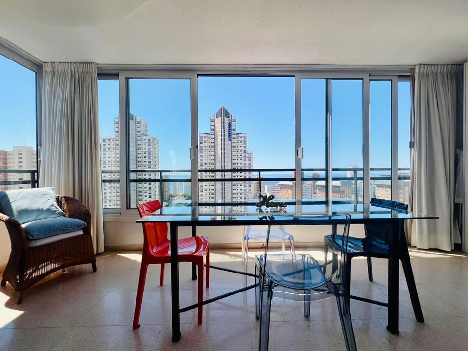 View (from property/room), Balcony/Terrace, Dining area