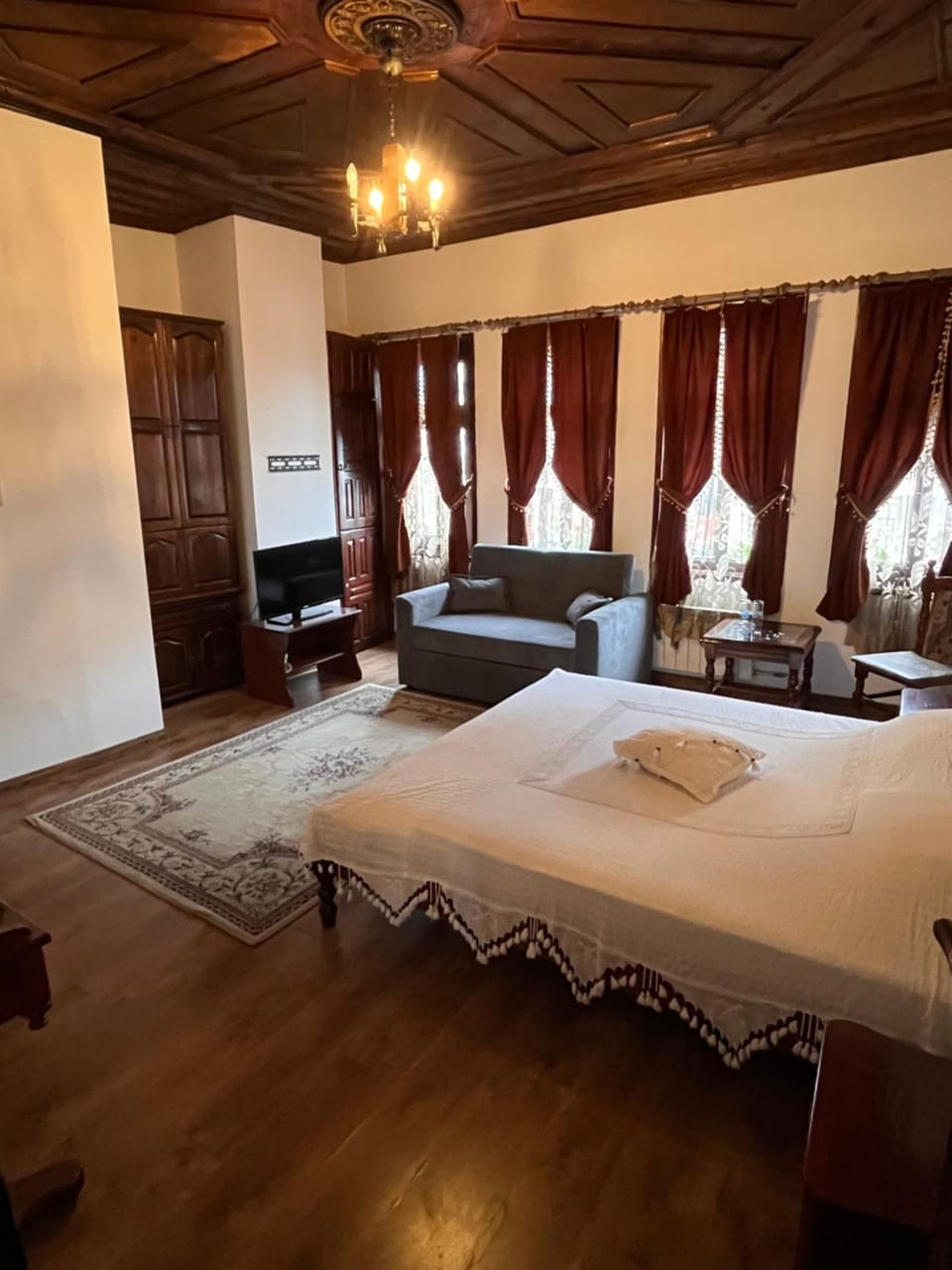 Хотел Тома Hotel in Jambol, Bulgaria