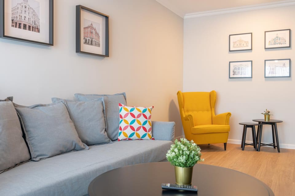 Living room, Seating area