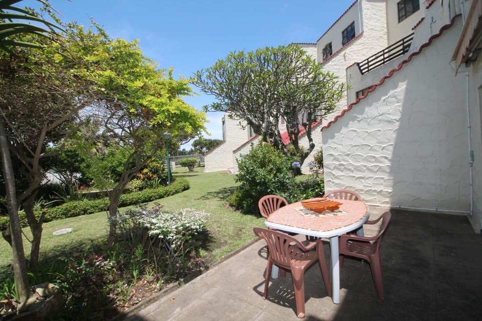 Property building, Patio, Garden, Garden view