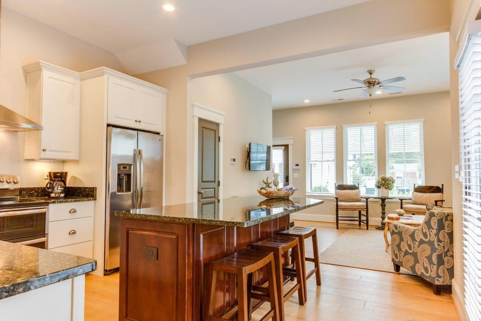 412B The Chesapeake House House in Virginia Beach