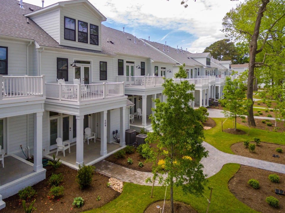 517 The Southend Pier House House in Virginia Beach
