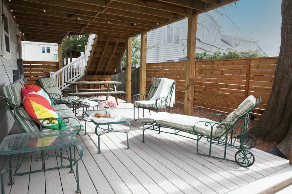 508 A The Shore Break Cottage House in Virginia Beach