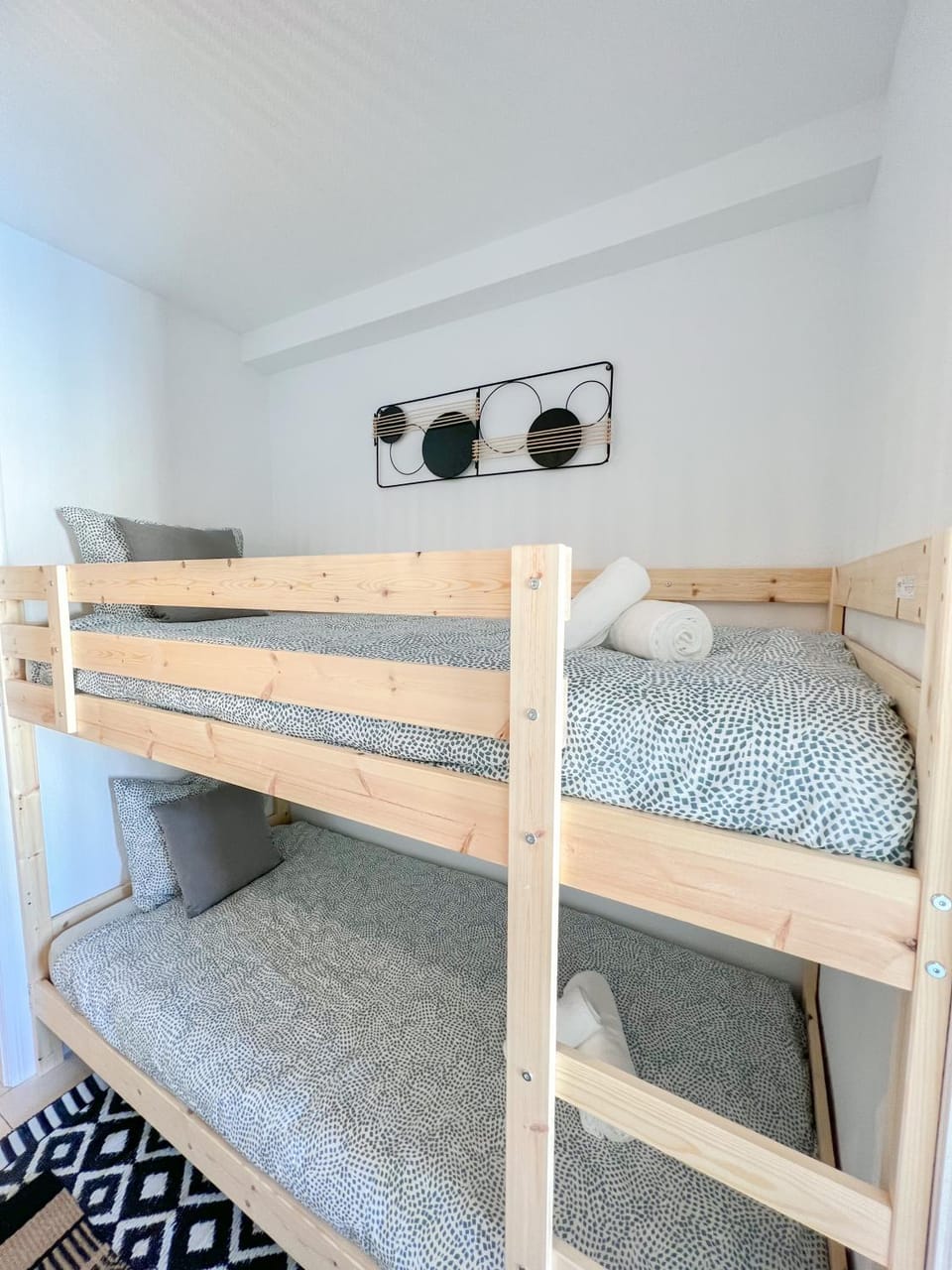 Bed, Bedroom, bunk bed