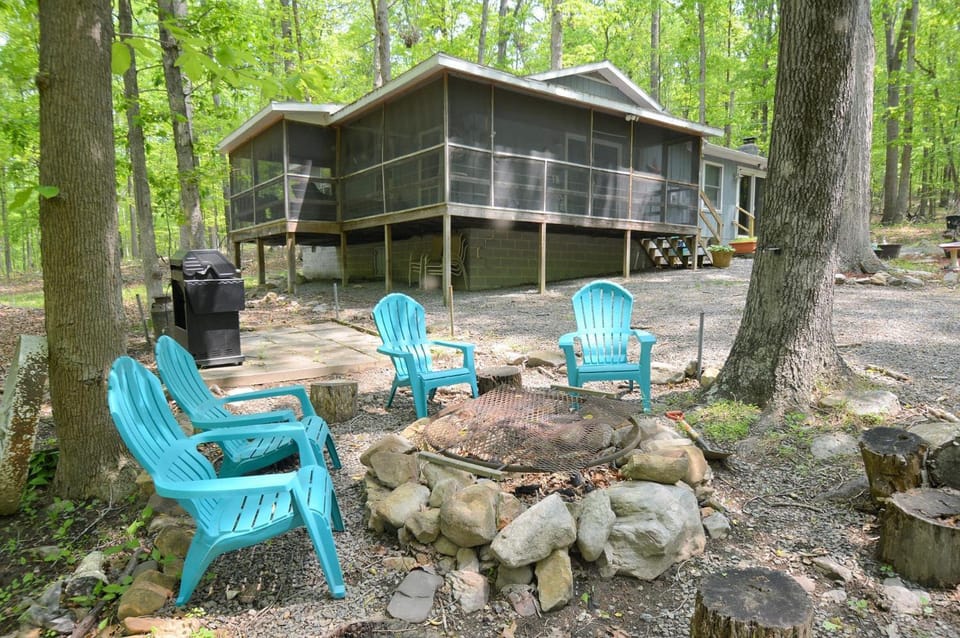 Property building, Day, Natural landscape, BBQ facilities