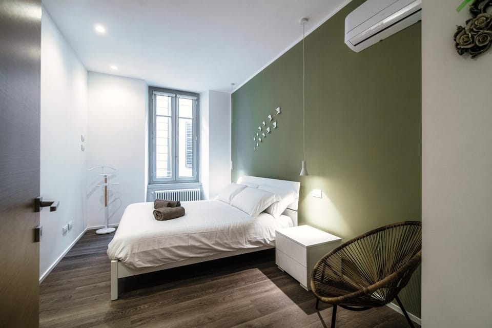 Bed, Photo of the whole room, Bedroom, air conditioner